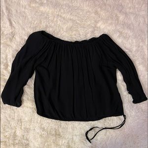 BLACK OFF THE SHOULDER TOP